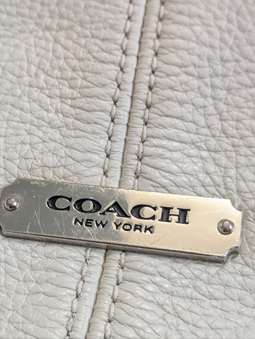 Coach Retired Avery Stud Hobo Cream Leather Shoulder Bag. - Picture 9 of 14